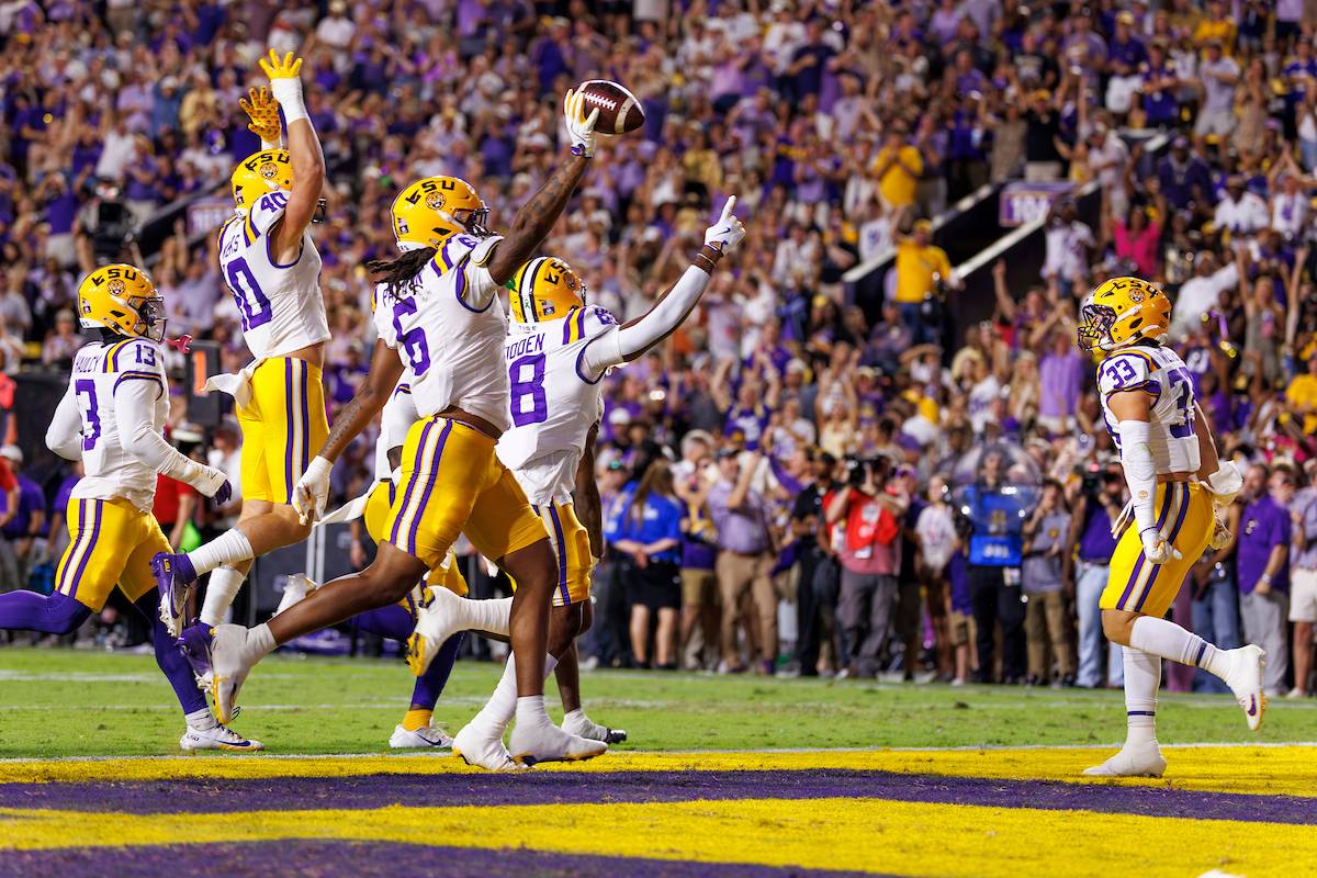 LSU Tigers celebrate a touchdown
